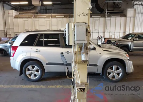 2010 Suzuki Grand Vitara Xsport V6 z USA, uszkodzony, nr VIN JS3TD1D80A4100280